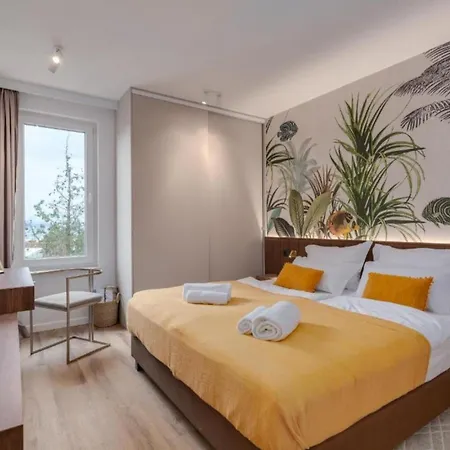 Miramarina Villa *